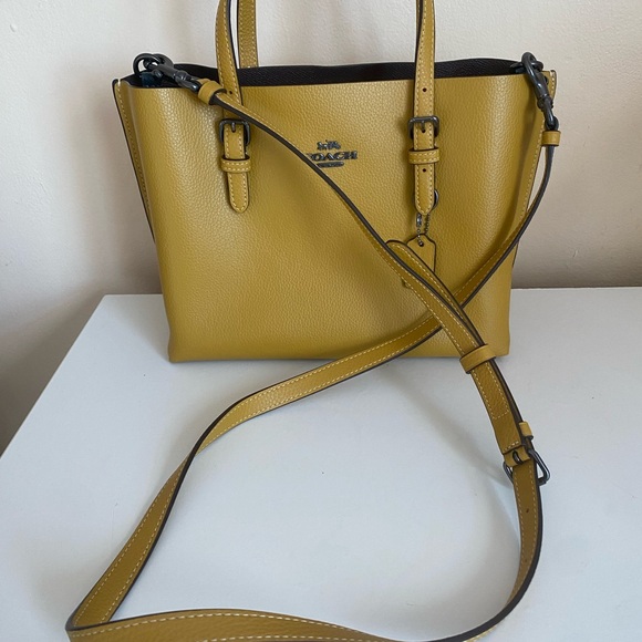 Coach Mollie Tote 25 in Yellow - Picture 3 of 9